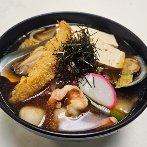 Yose Nabe Udon (D).