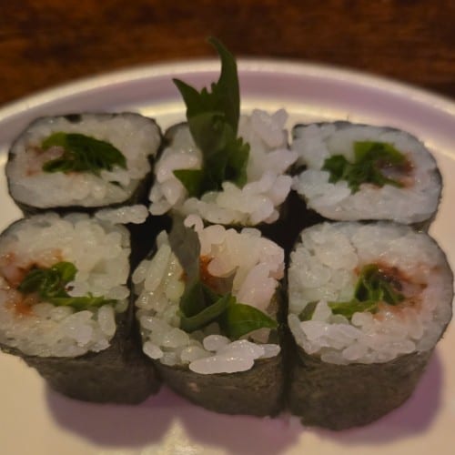 Ume Shiso (R).