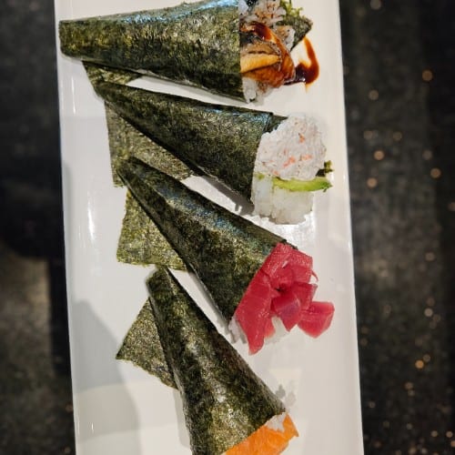 Handroll (D).