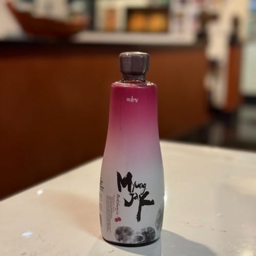 Bokbunja Joo(Raspberry wine).